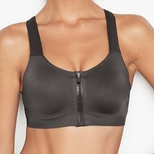 VS Knockout Ultra Max Front-Close Sport Bra